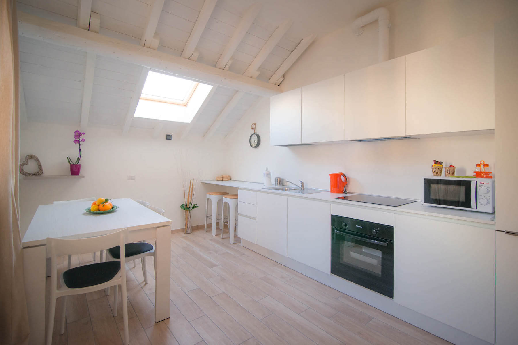 airbnb-con-cucina-attrezzata-a-Como-Italia-Lago-di-Como